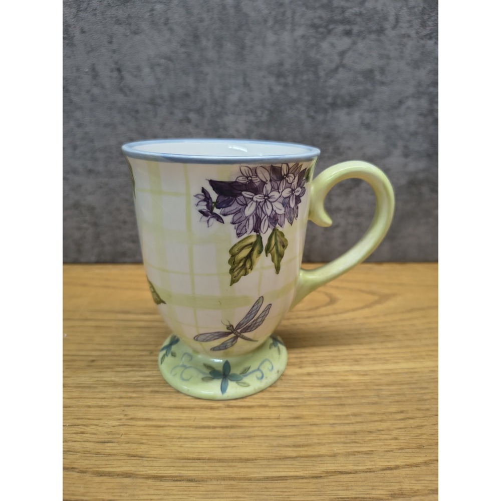 Zrike Footed Mug Handpainted
